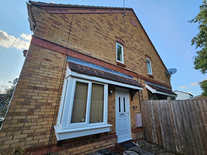 1 Bedroom Cluster House To Rent In Muirfield, Luton, LU2