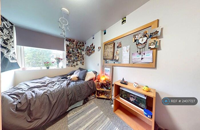 3 Bedroom Terraced House To Rent In Sparkford Close, Winchester, SO22