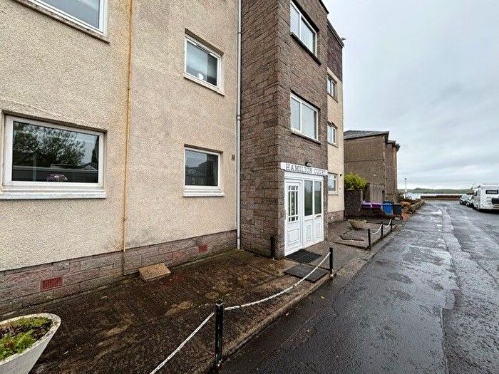 2 Bedroom Flat To Rent In Burnlea Road, Largs, KA30