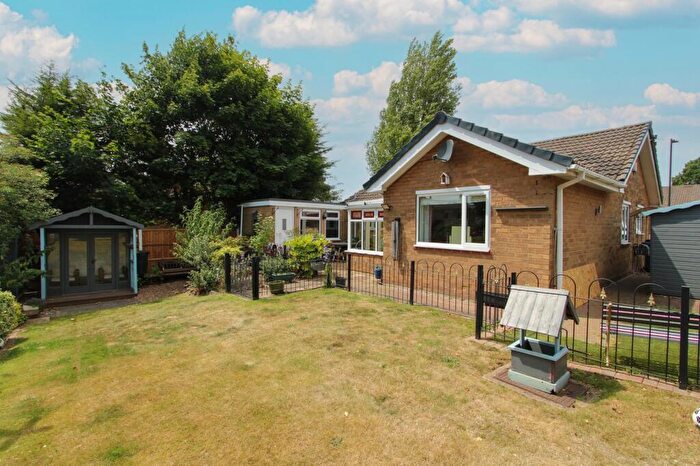 2 Bedroom Detached Bungalow For Sale In Top Hall Road, Bessacarr, Doncaster, DN4