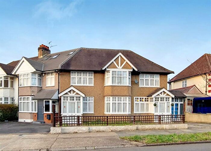 5 Bedroom Semi Detached House To Rent In Logan Road, Wembley, HA9