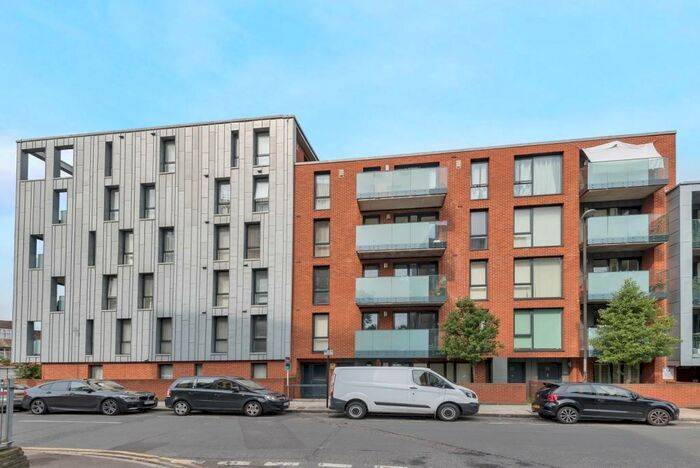 1 Bedroom Flat To Rent In Sherard Road London, SE9