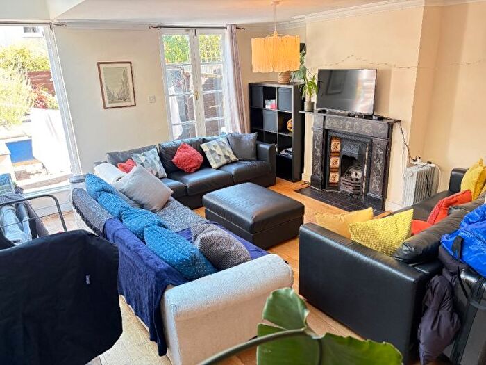 4 Bedroom Terraced House To Rent In Very Near Margravine Road Area, Hammersmith Charing Cross Hospital Area, W6