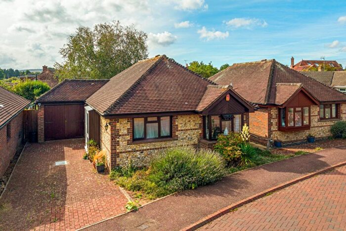 3 Bedroom Bungalow For Sale In The Daisycroft, Henfield, BN5