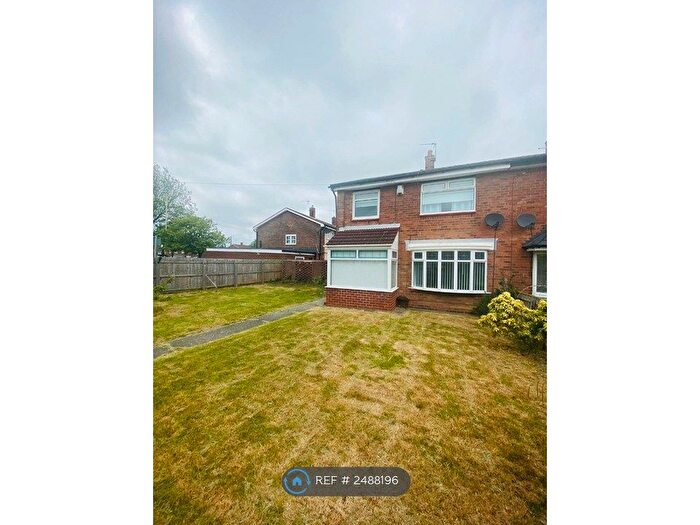 3 Bedroom Semi-Detached House To Rent In Whiteleas Way, South Shields, NE34