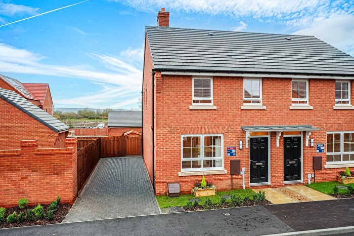 3 Bedroom Semi-Detached House For Sale In Philippa Road, Broughton, Aylesbury, HP22