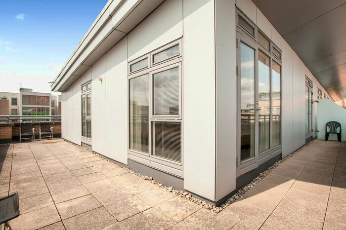 2 Bedroom Flat To Rent In The Belvedere, Homerton Street, CB2