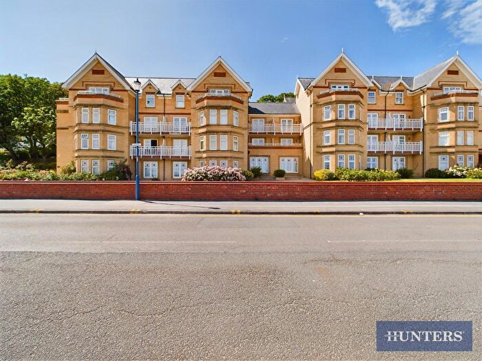 2 Bedroom Flat For Sale In The Beach, Filey, YO14