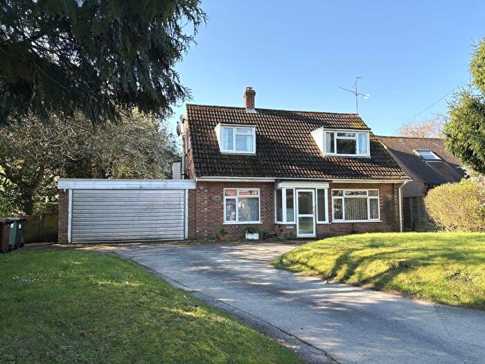 4 Bedroom Detached House For Sale In Church Lane, Peppard Common, Henley-On-Thames, South Oxfordshire, RG9