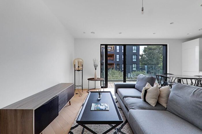 1 Bedroom Apartment To Rent In Bell Foundry Close, Croydon, London, CR0