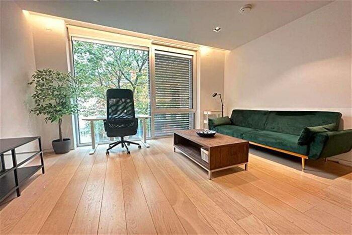 1 Bedroom Apartment To Rent In Vicary House, Bartholomew Close, Barbican, London, EC1A