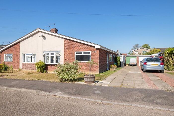 3 Bedroom Bungalow To Rent In Buckingham Drive, Hethersett, Norwich, NR9