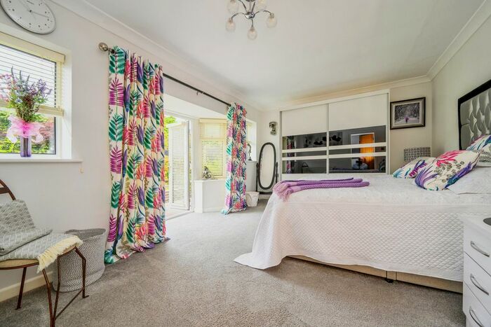3 Bedroom Bungalow For Sale In Hatherton Road, Cannock, Staffordshire, WS11