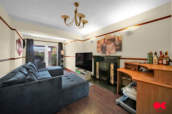 3 Bedroom Terraced House For Sale In Ardleigh Green Road, Hornchurch, RM11