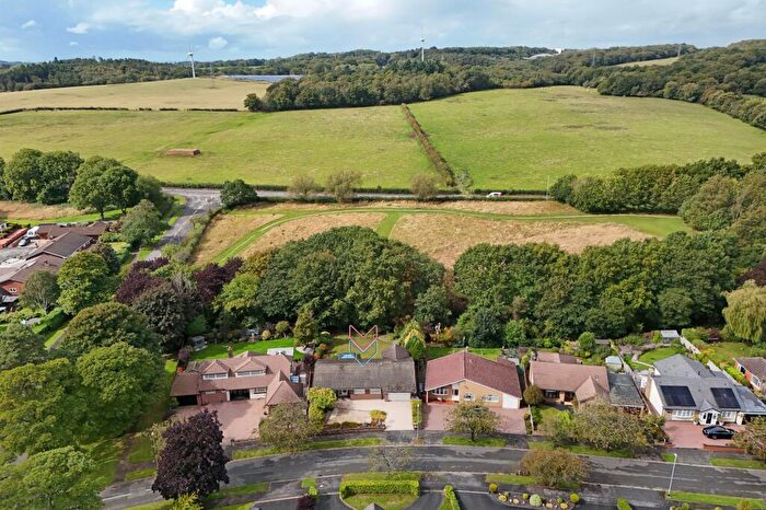 3 Bedroom Detached Bungalow For Sale In Leys Drive, Westlands, ST5