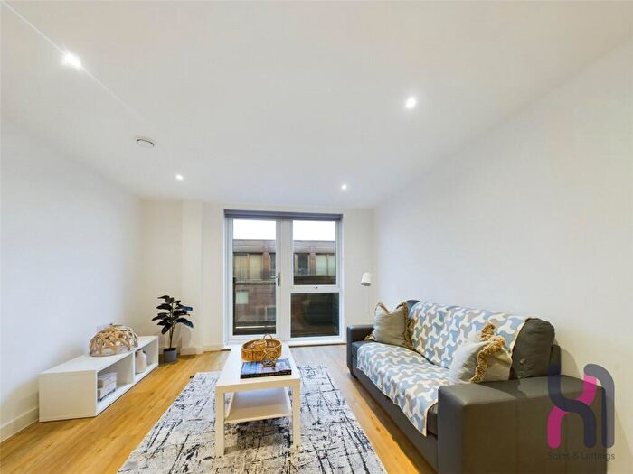 1 Bedroom Flat To Rent In The Plaza, Advent Way, Manchester, M4