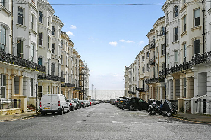 2 Bedroom Apartment To Rent In Chesham Place, Brighton, BN2