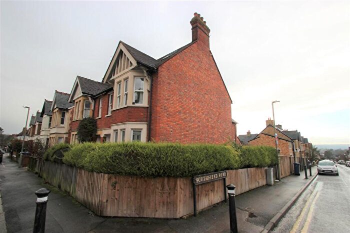 2 Bedroom House To Rent In Hill Top Road, Southfield Road, Cowley, OX4
