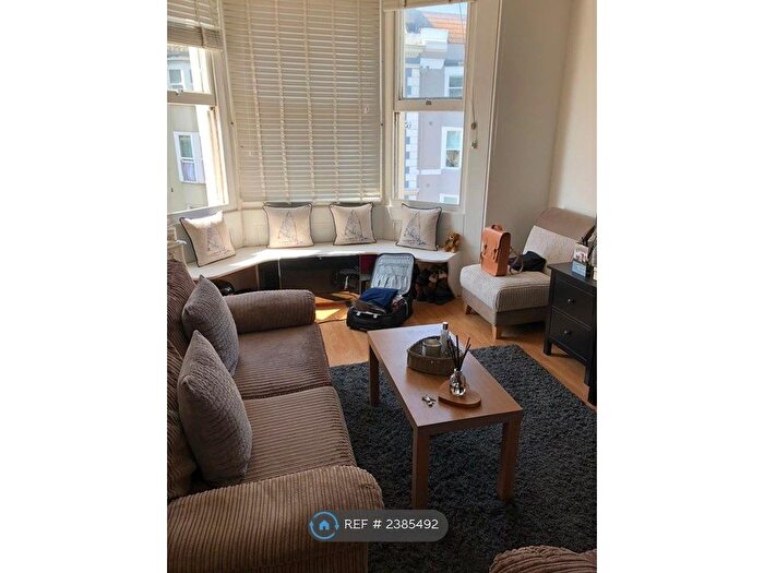 1 Bedroom Flat To Rent In Maderia Place, Brighton, BN2
