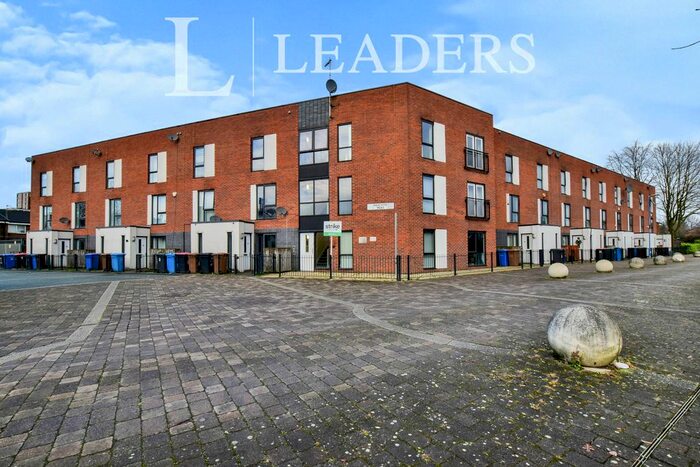 2 Bedroom Flat To Rent In Radclyffe Mews, Salford, M5