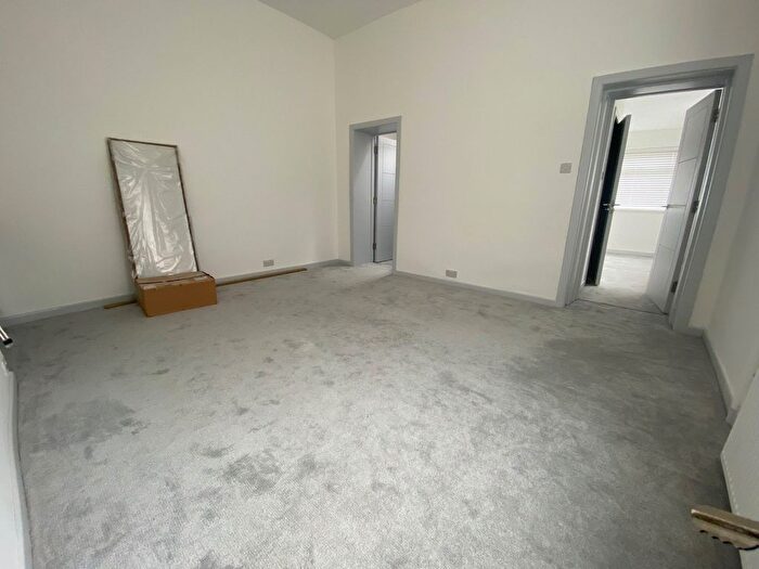 1 Bedroom Flat To Rent In Palmerston Road, Bournemouth, BH1