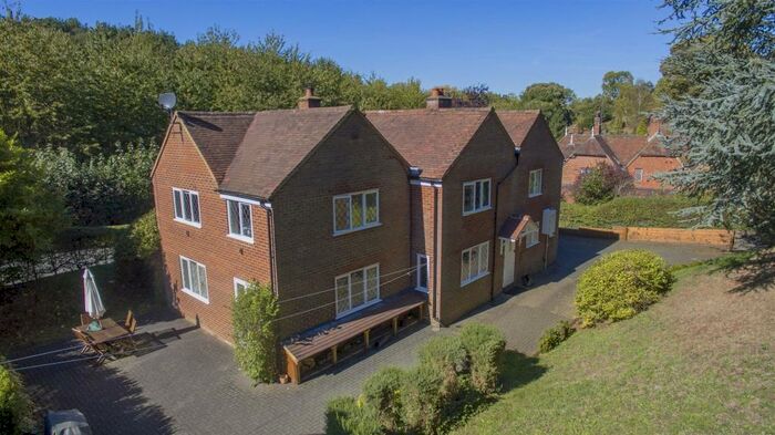 5 Bedroom Detached House To Rent In Sandhill Close, Millbrook, MK45