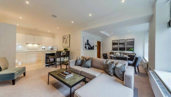 2 Bedroom Flat To Rent In Rainville Road, London, W6