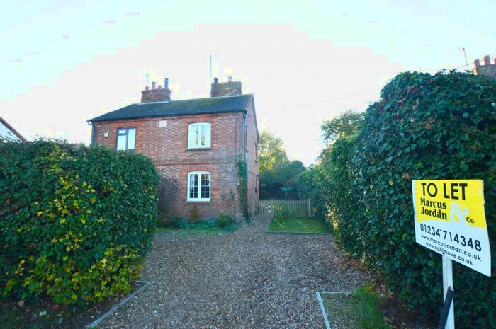 3 Bedroom Semi-Detached House To Rent In Filgrave, MK16