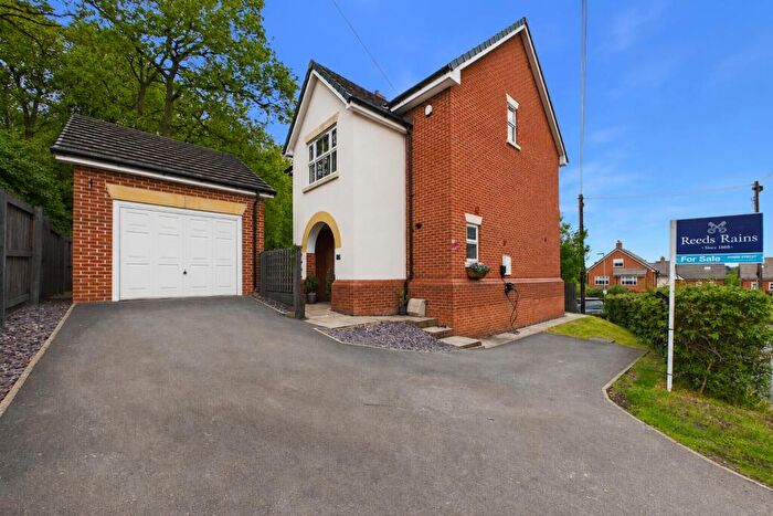 4 Bedroom Detached House For Sale In Forge Lane, Congleton, Cheshire, CW12