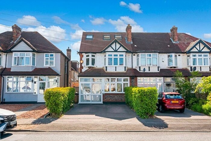 4 Bedroom End Terrace House For Sale In Sutton Common Road, Sutton, SM3