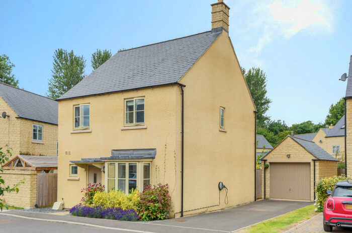 4 Bedroom House To Rent In Yells Way, Fairford, Gloucestershire, GL7
