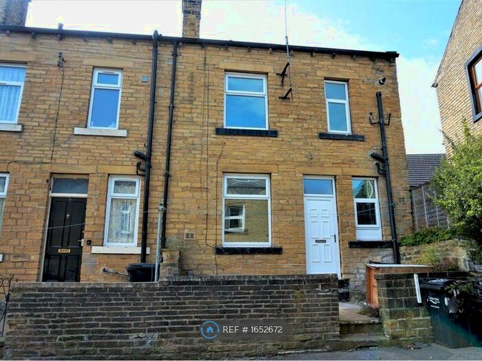 2 Bedroom Terraced House To Rent In Hornby Street, Halifax, HX1