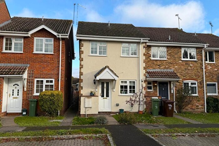 Terraced House For Sale In Albert Road, Bagshot, GU19