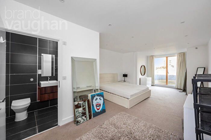 2 Bedroom Flat For Sale In Dorset Gardens, Brighton, East Sussex, BN2