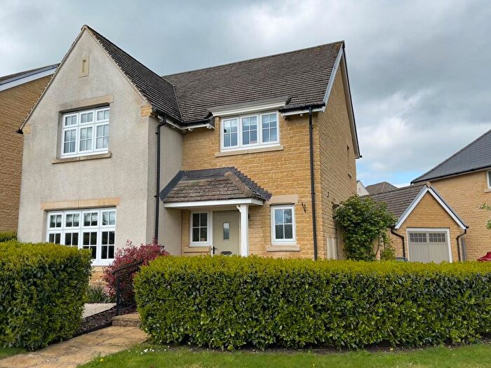 4 Bedroom Detached House For Sale In Oldhill Grove, Winchcombe, GL54