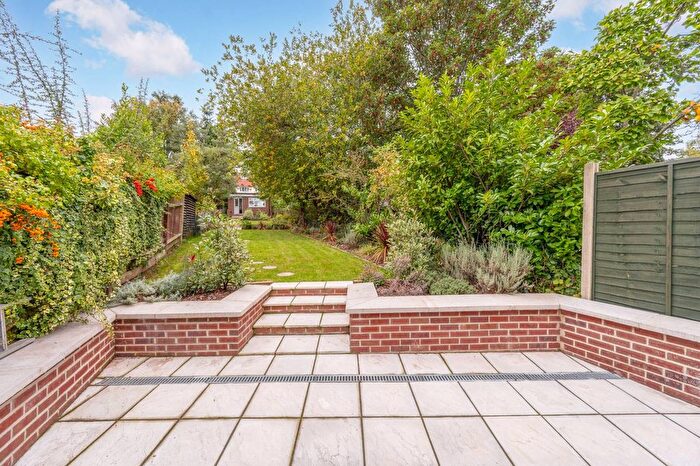 5 Bedroom Terraced House For Sale In Coles Green Road, Neasden, London, NW2