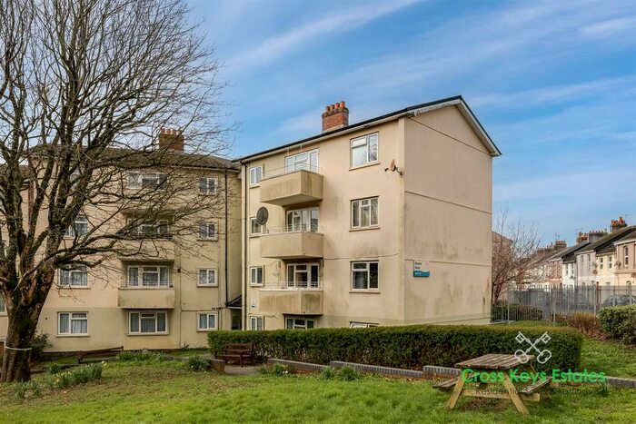 2 Bedroom Flat To Rent In Neswick Street, Stonehouse, PL1