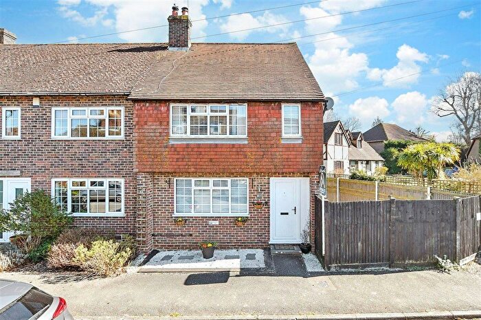 3 Bedroom End Terrace House For Sale In The Street, Newington, Folkestone, Kent, CT18