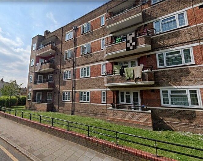 2 Bedroom Flat To Rent In Anson House, Shandy Street, E1