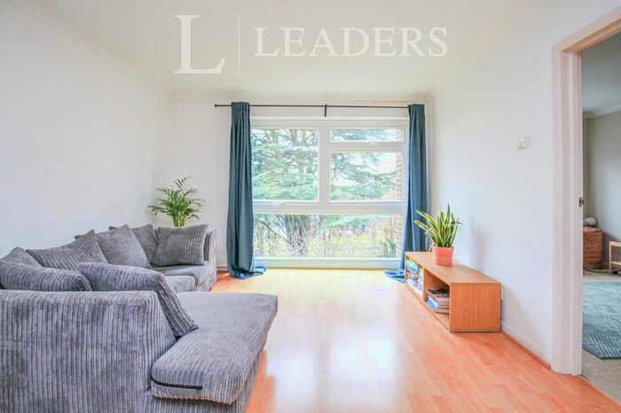 1 Bedroom Flat To Rent In Sinclair Court, Copers Cope Road, Beckenham BR3