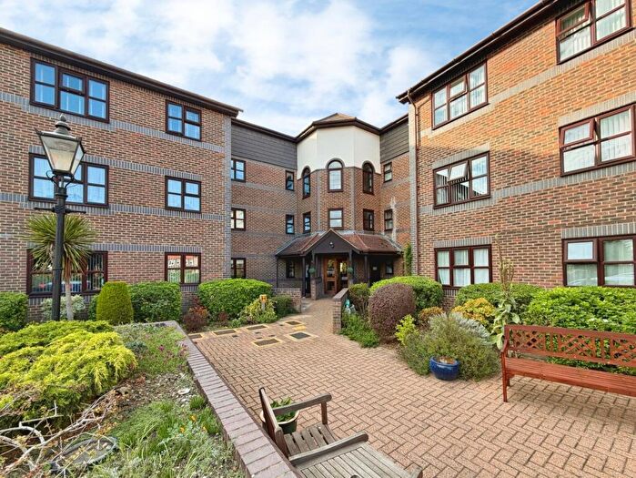 1 Bedroom Retirement Property For Sale In Pincott Road, Bexleyheath, DA6