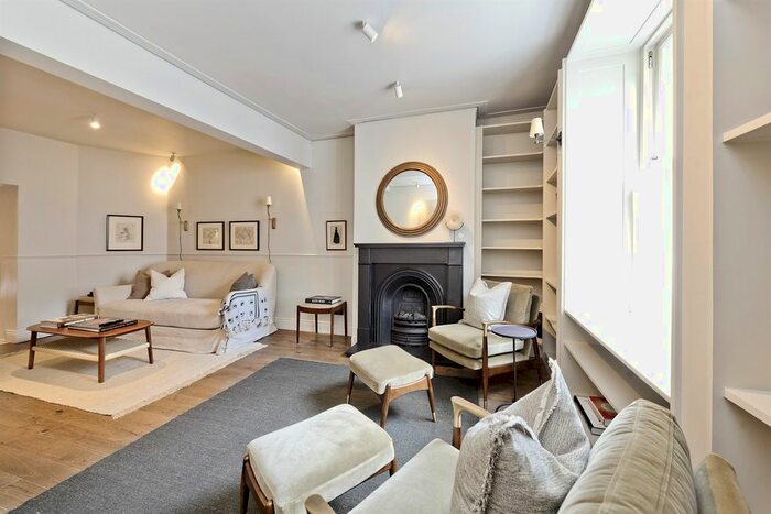 3 Bedroom Terraced House To Rent In Christchurch Street, SW3