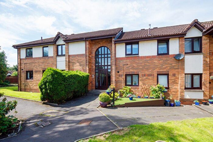 2 Bedroom Flat For Sale In The Paddock, Busby, G76