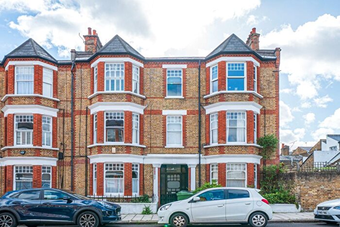 1 Bedroom Flat For Sale In Elmhurst Street, London, SW4