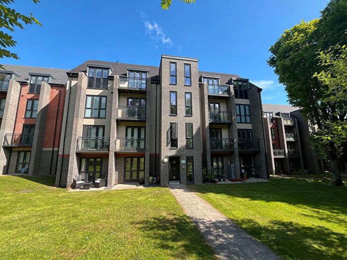 3 Bedroom Flat To Rent In Shiell Heights, Aykley Heads, Durham, DH1