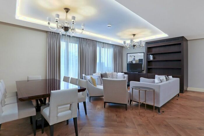 4 Bedroom Terraced House To Rent In Mayfair Row, London, W1J