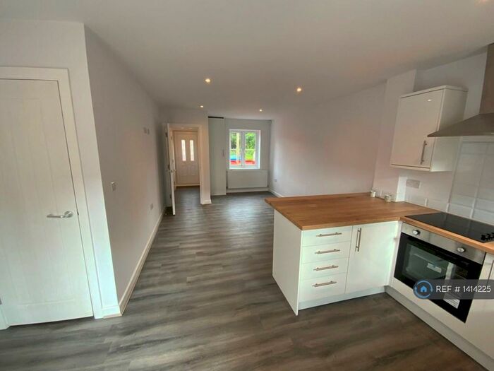 3 Bedroom Terraced House To Rent In Kenyon Way, Little Hulton, Manchester, M38