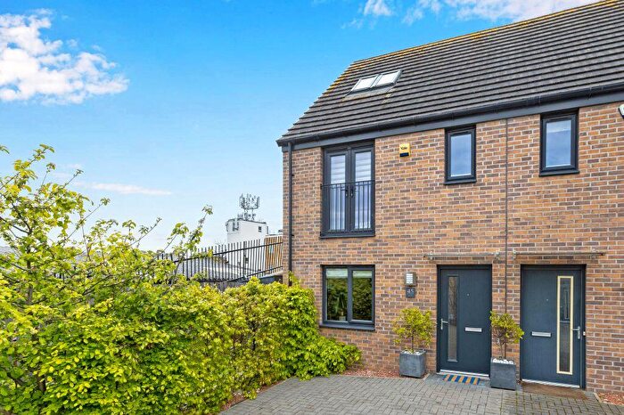 3 Bedroom End Of Terrace House For Sale In Stanwell Street, Bonnington, Edinburgh, EH6