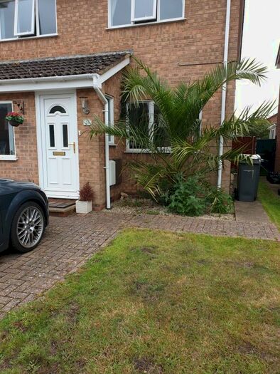 3 Bedroom Semi-Detached House To Rent In Evesham Close, Bournemouth, BH7