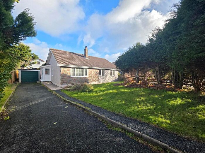 3 Bedroom Bungalow For Sale In Cricket Grove, Hundleton, Pembroke, Pembrokeshire, SA71
